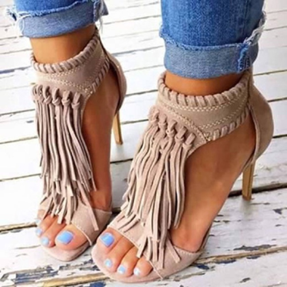 🍍 Fringe Tasseled Heels